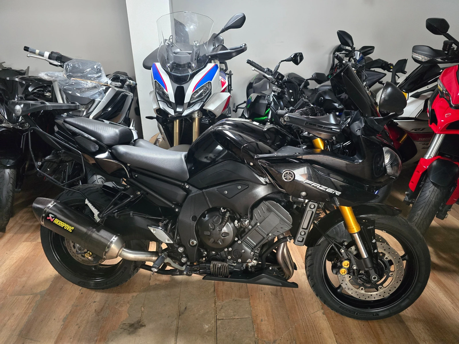 Yamaha FZ8 Fazer 800 ABS + Akrapovic , снимка 3 - Мотоциклети и мототехника - 54480724