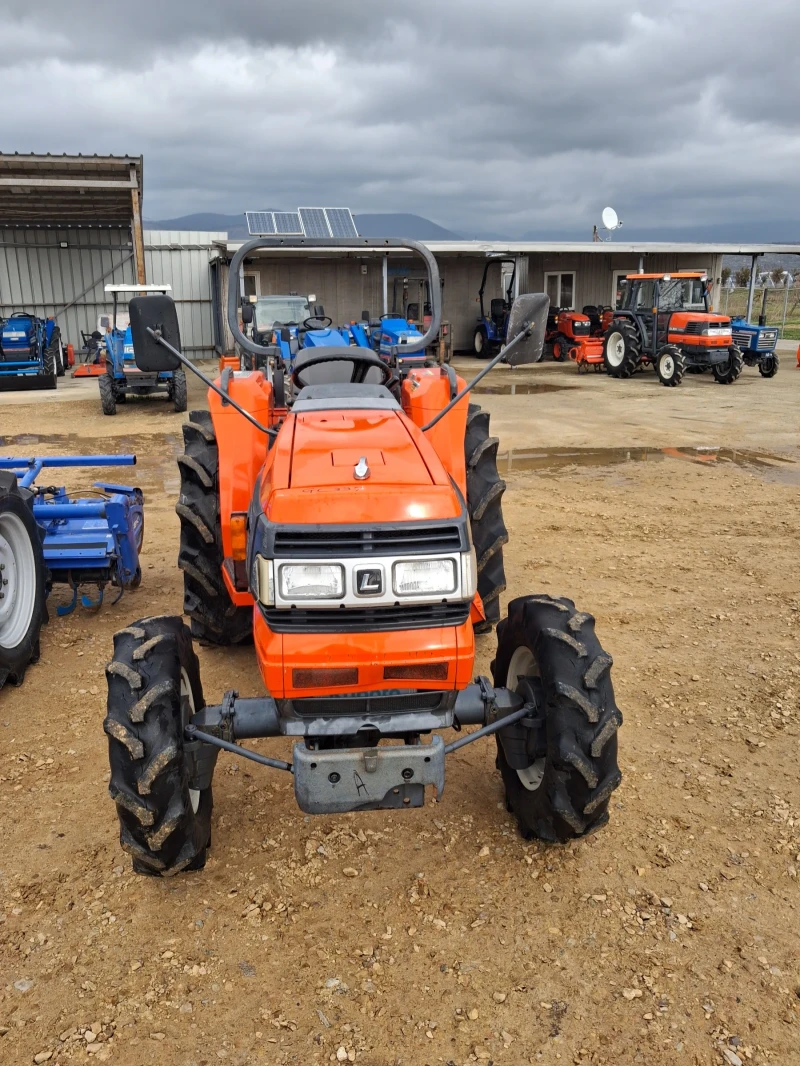 Трактор Kubota скайтрак , снимка 2 - Селскостопанска техника - 53021021