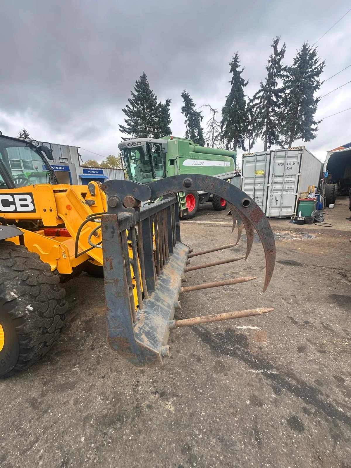 Телескопичен товарач JCB, снимка 3 - Селскостопанска техника - 56569192