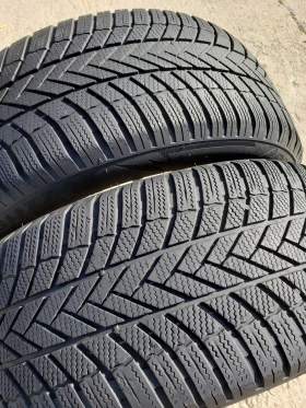 Гуми Зимни 235/55R19, снимка 4