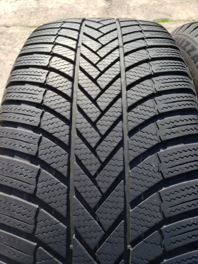 Гуми Зимни 235/55R19, снимка 1