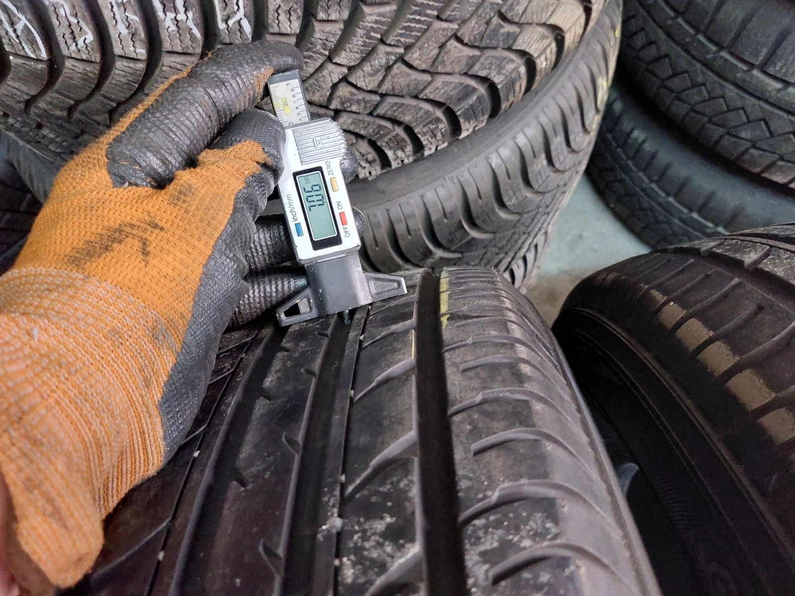 ���� 225/65R17 | Mobile.bg � ����������� 4