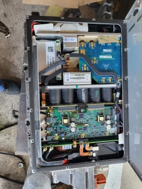 Tesla Model X Части за тесла и  Mercedes b250 elektrik draive , снимка 2