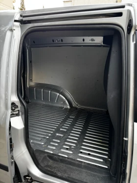 VW Caddy Товарен, снимка 11