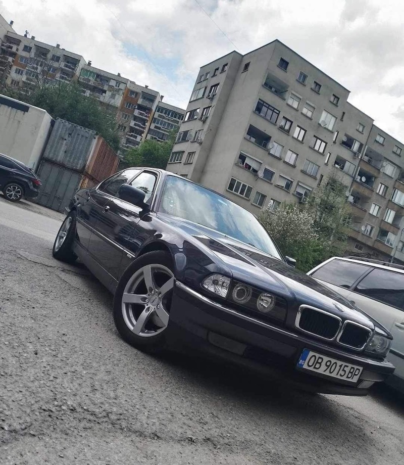 BMW 730 730i, снимка 8 - Автомобили и джипове - 45615473