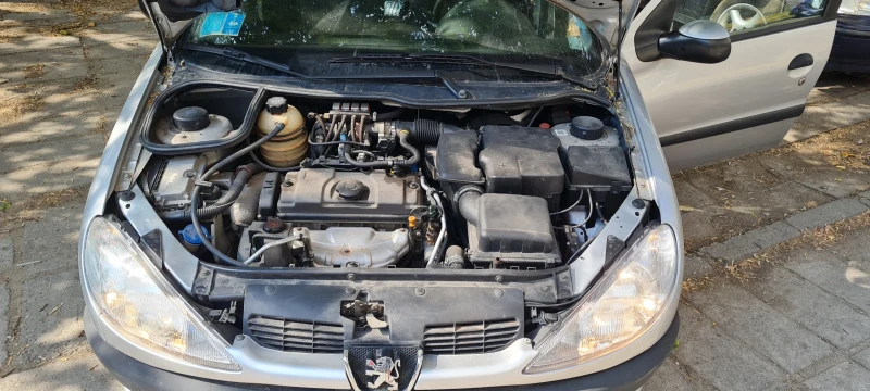 Peugeot 206, снимка 7 - Автомобили и джипове - 46942455