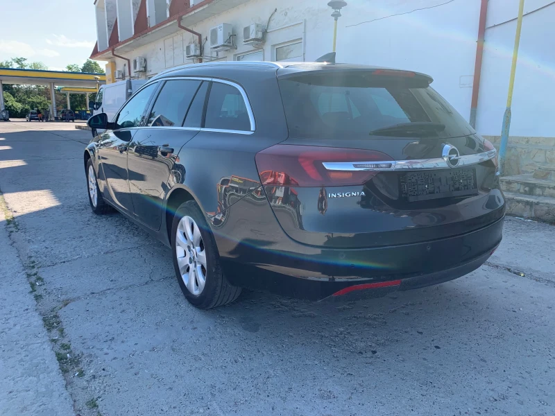 Opel Insignia, снимка 4 - Автомобили и джипове - 48620597