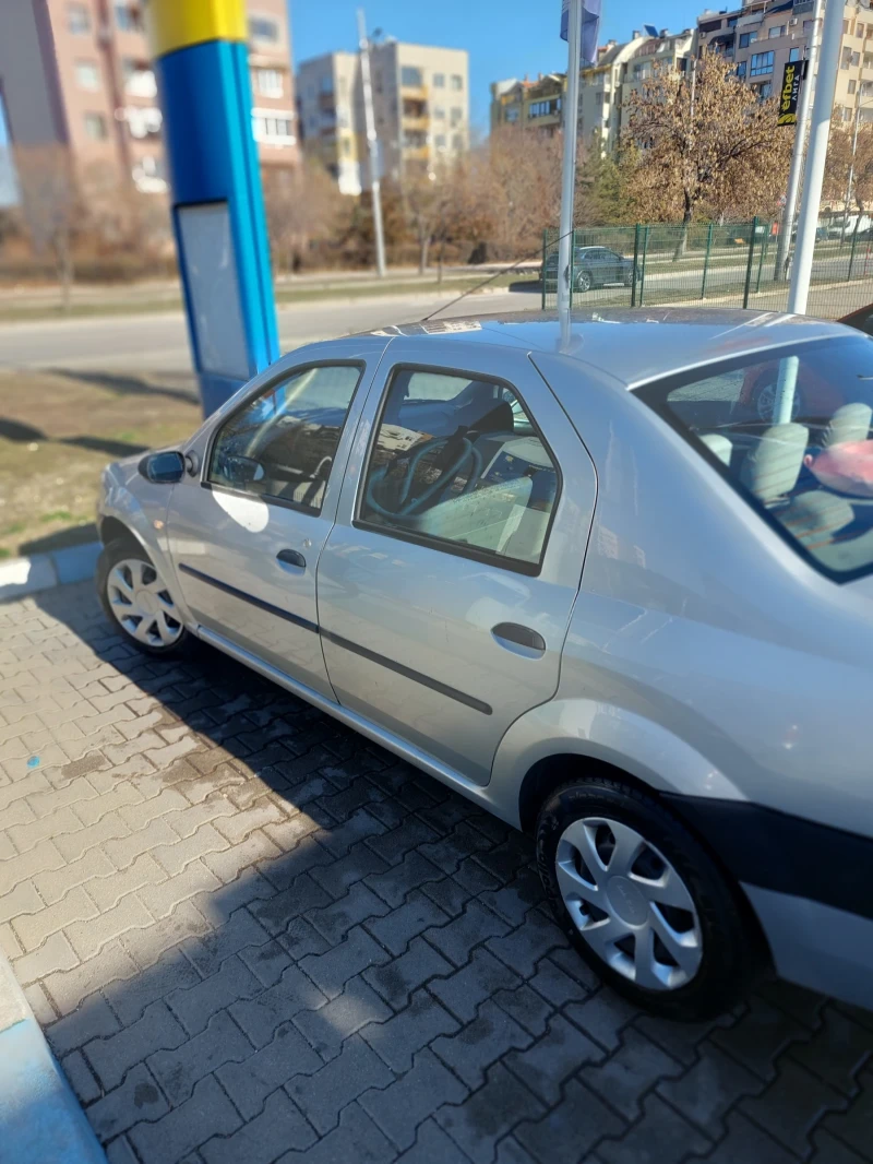 Dacia Logan, снимка 4 - Автомобили и джипове - 48825060