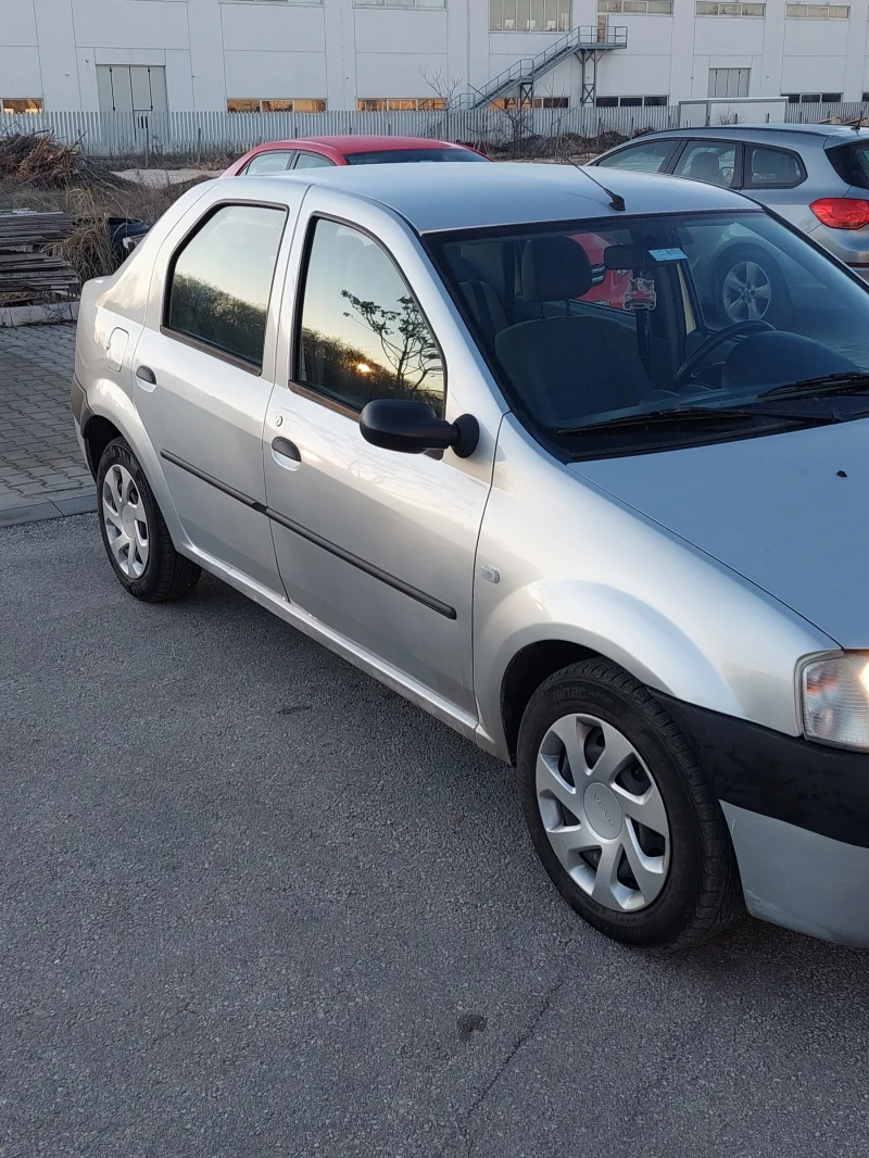 Dacia Logan, снимка 1 - Автомобили и джипове - 48825060