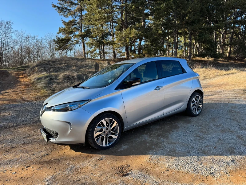 Renault Zoe, снимка 1 - Автомобили и джипове - 49009624