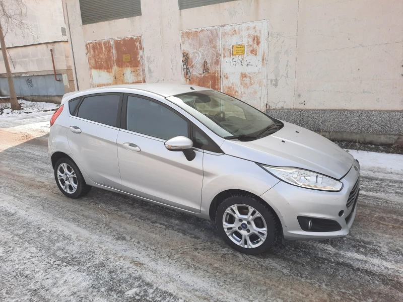 Ford Fiesta 1.4i газ, снимка 5 - Автомобили и джипове - 49590303