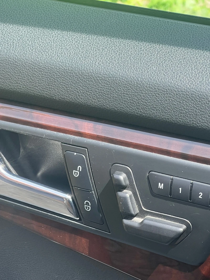 Mercedes-Benz CLK 350, снимка 2 - Автомобили и джипове - 51632088