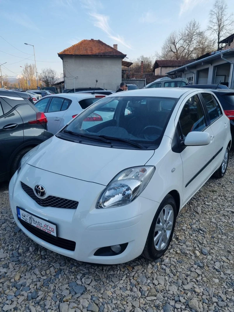 Toyota Yaris 1.3 Бензин