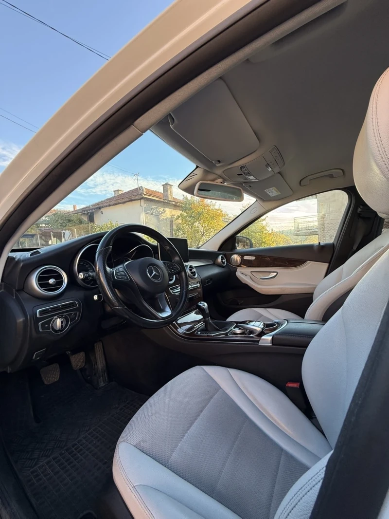 Mercedes-Benz C 220, снимка 9 - Автомобили и джипове - 52264975