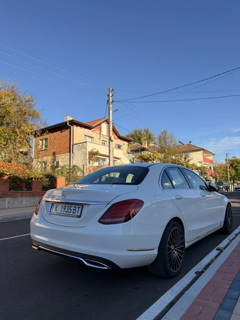 Mercedes-Benz C 220, снимка 4 - Автомобили и джипове - 52264975