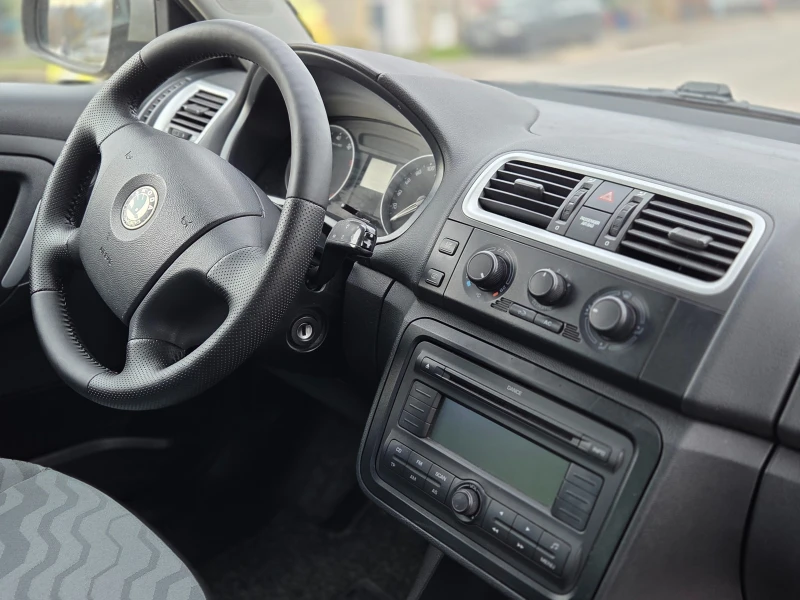 Skoda Fabia 1.2i Газов инж., снимка 12 - Автомобили и джипове - 52628420