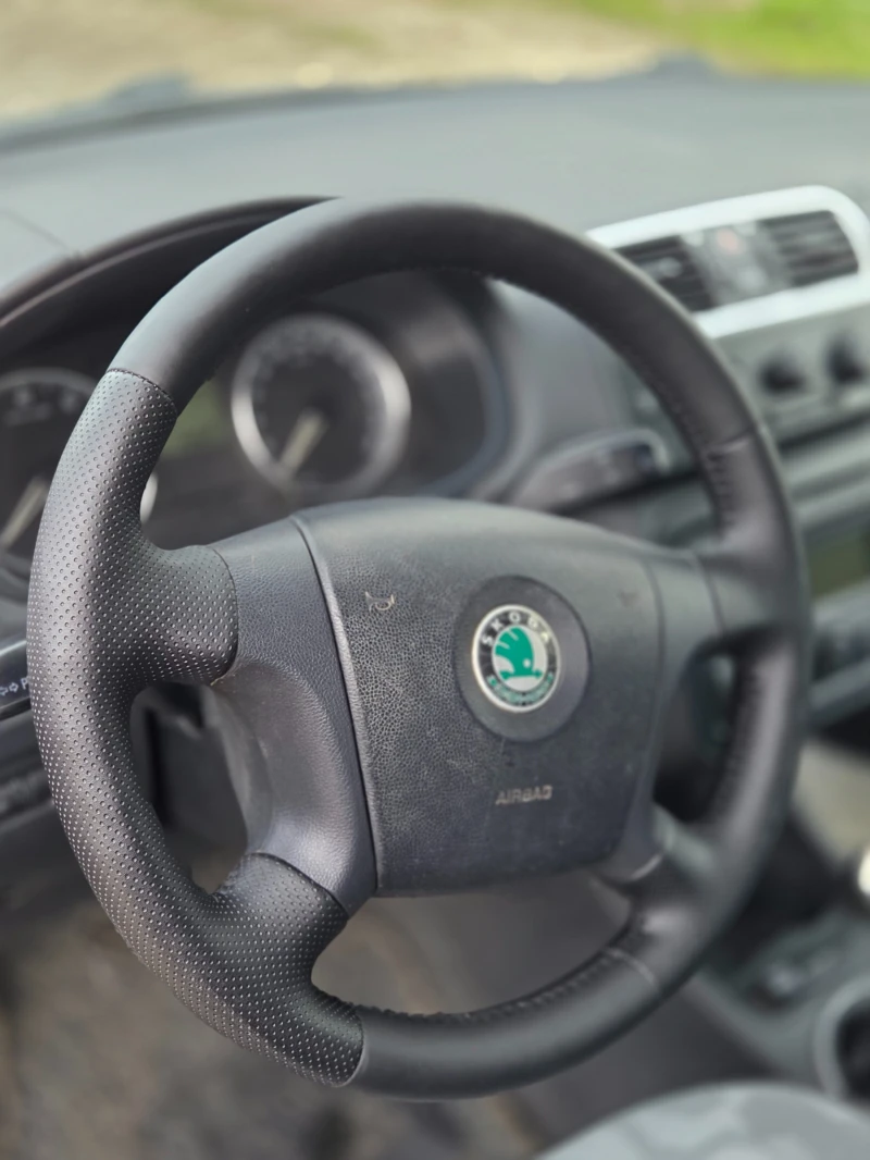 Skoda Fabia 1.2i Газов инж., снимка 9 - Автомобили и джипове - 52628420