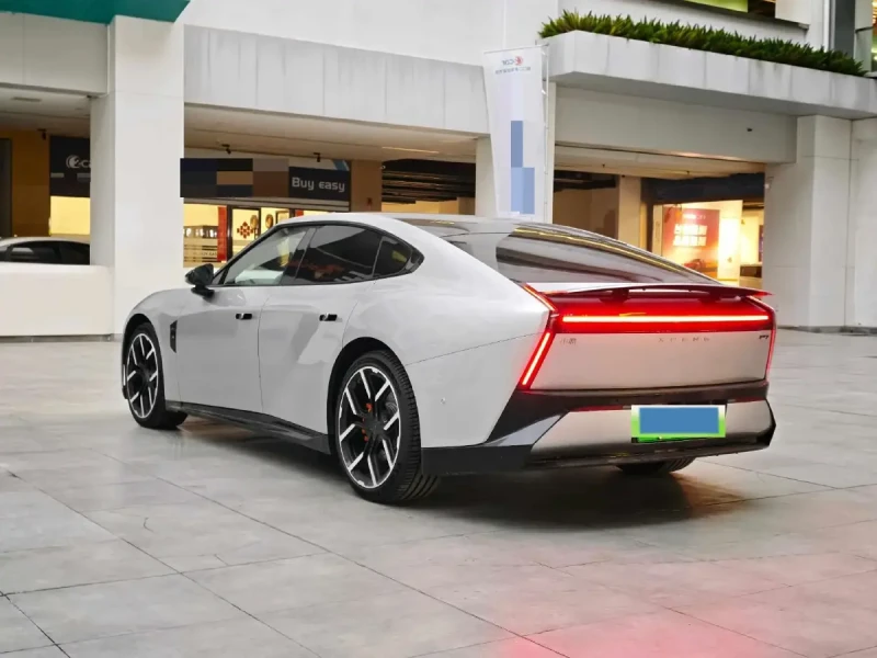 Xpeng P7 all-wheel drive high-performance Ultra 620km , снимка 4 - Автомобили и джипове - 52852146