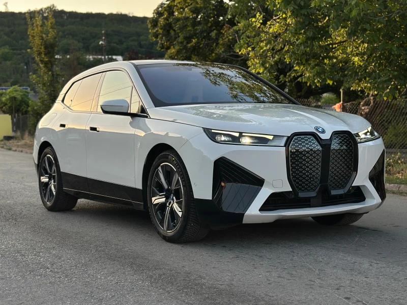 BMW iX xDrive 40* HEAD UP* - 89999 лв. - 33130819 1