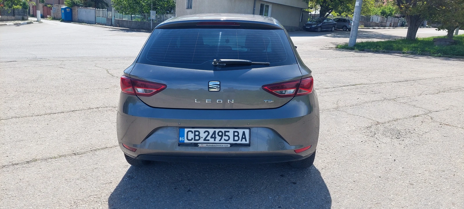 Seat Leon 2.0 TDI DSG 6 - изображение 6