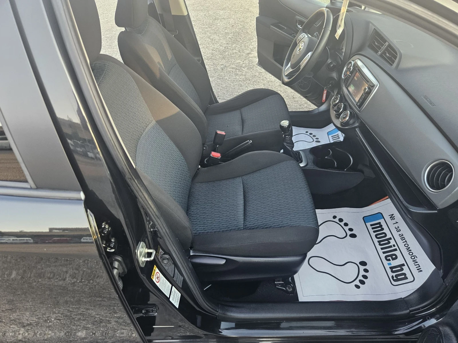 Toyota Yaris 1.4 d4d 90ps kamera navi - изображение 9