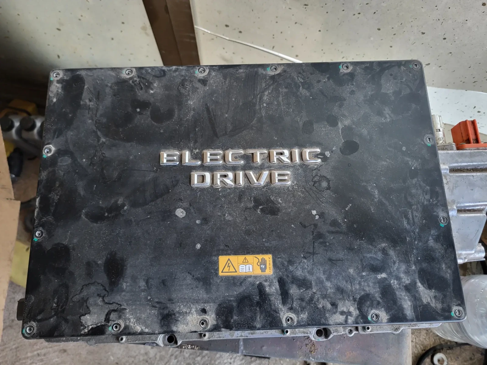 Tesla Model X Части за тесла и  Mercedes b250 elektrik draive 