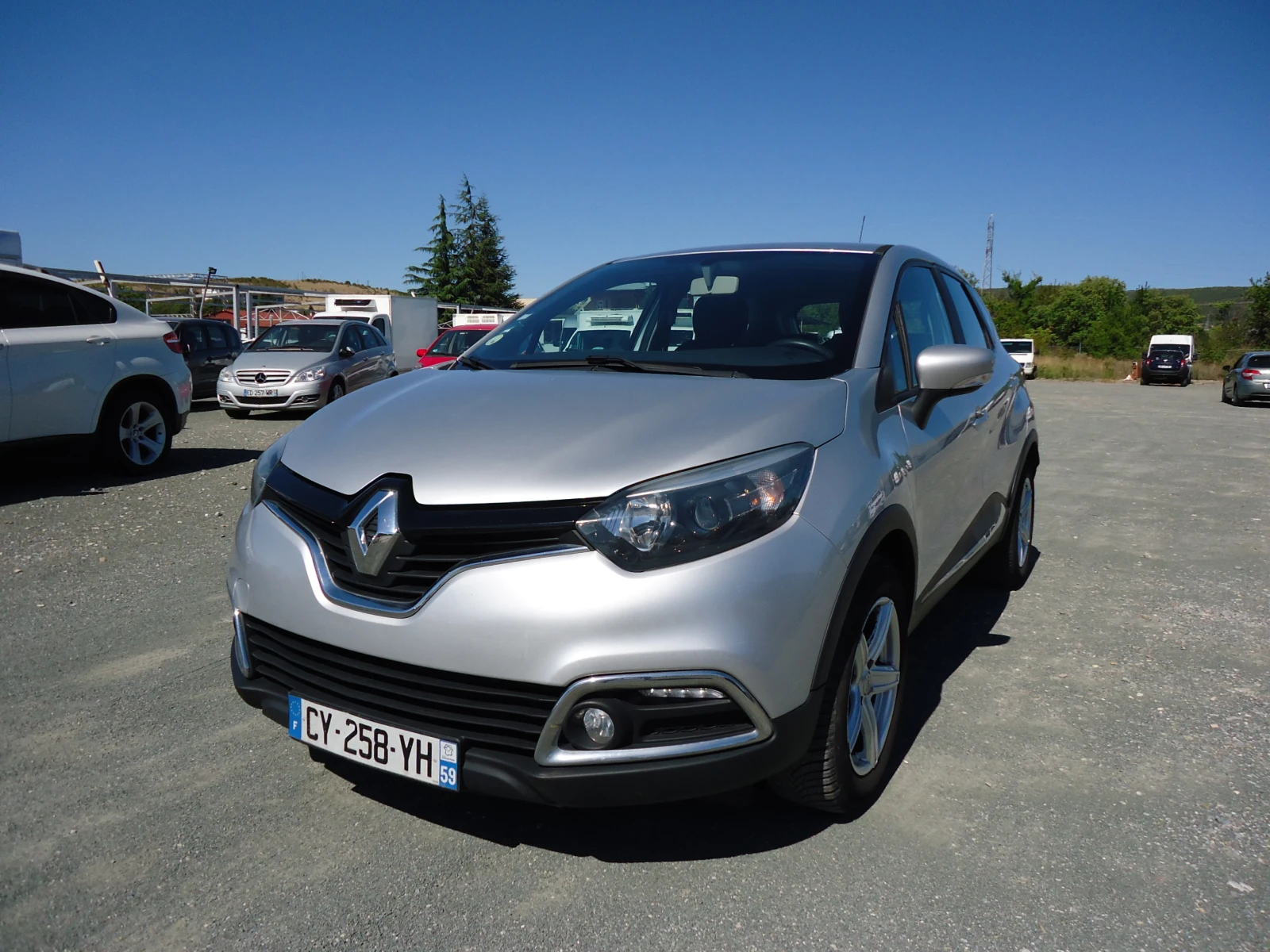 Renault Captur 1.5 DCI  | Mobile.bg   1
