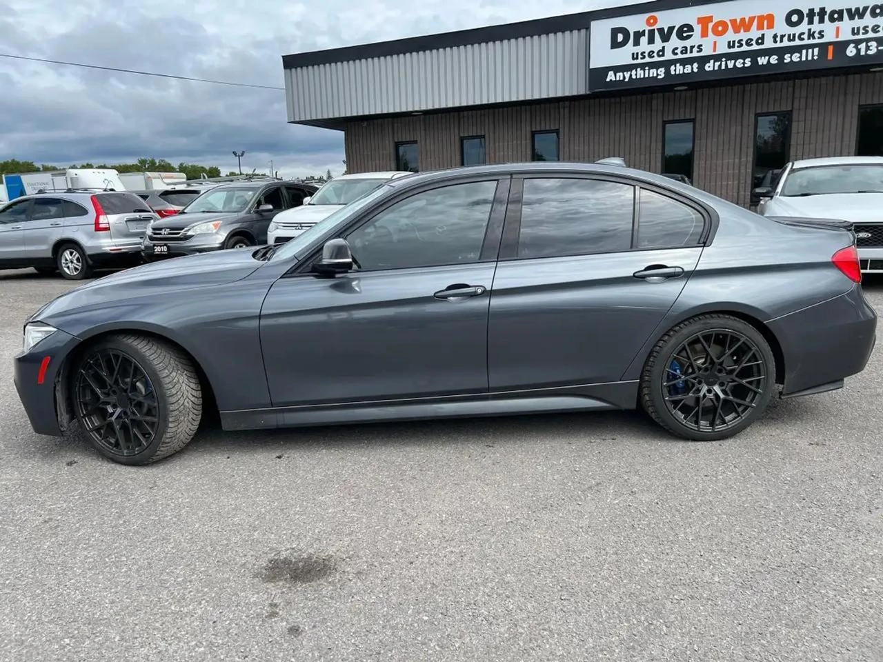 BMW 335 Подгрев* Harman Kardon* HeadUp* M packet - изображение 2