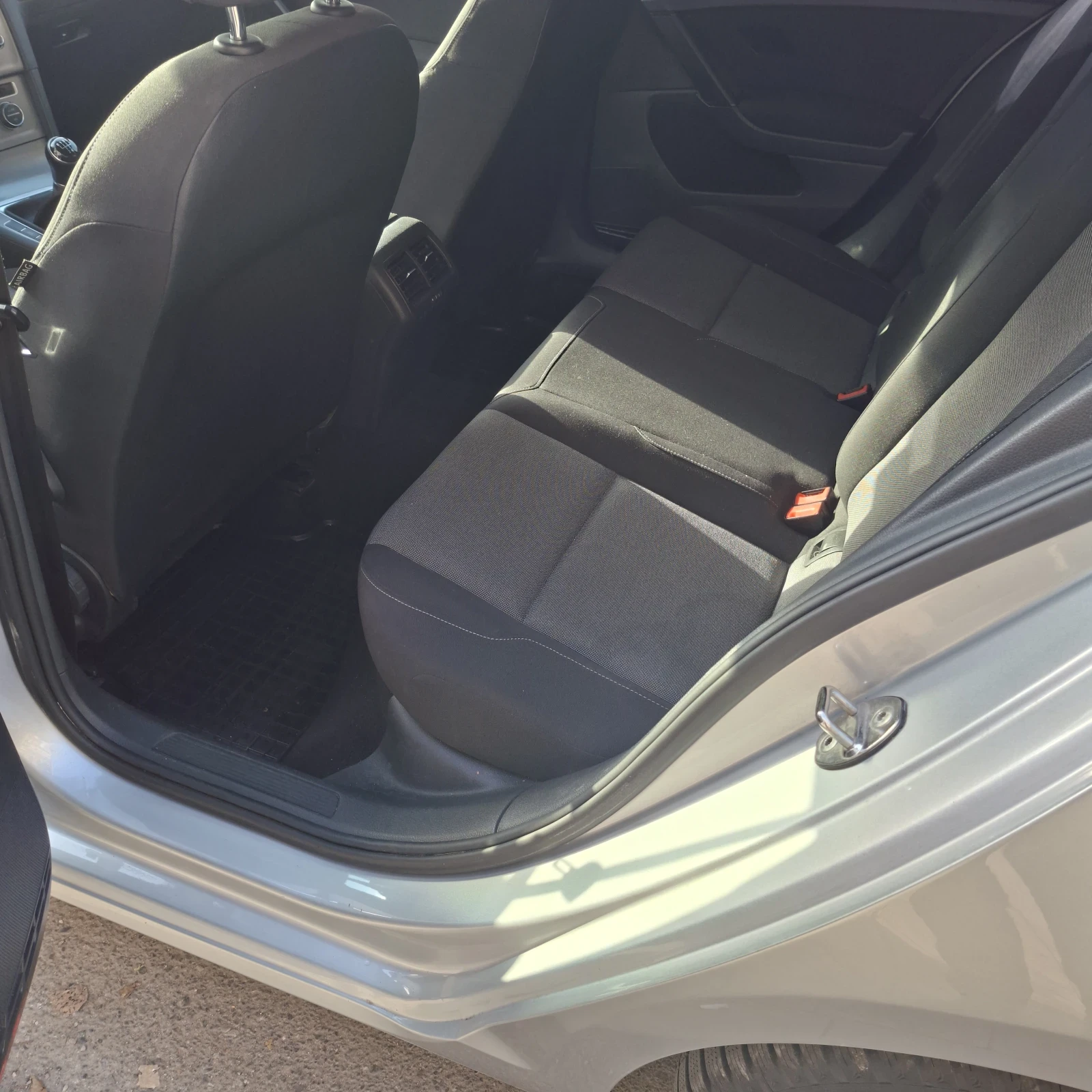 VW Golf 1.6 tdi-105 к.с. - изображение 10