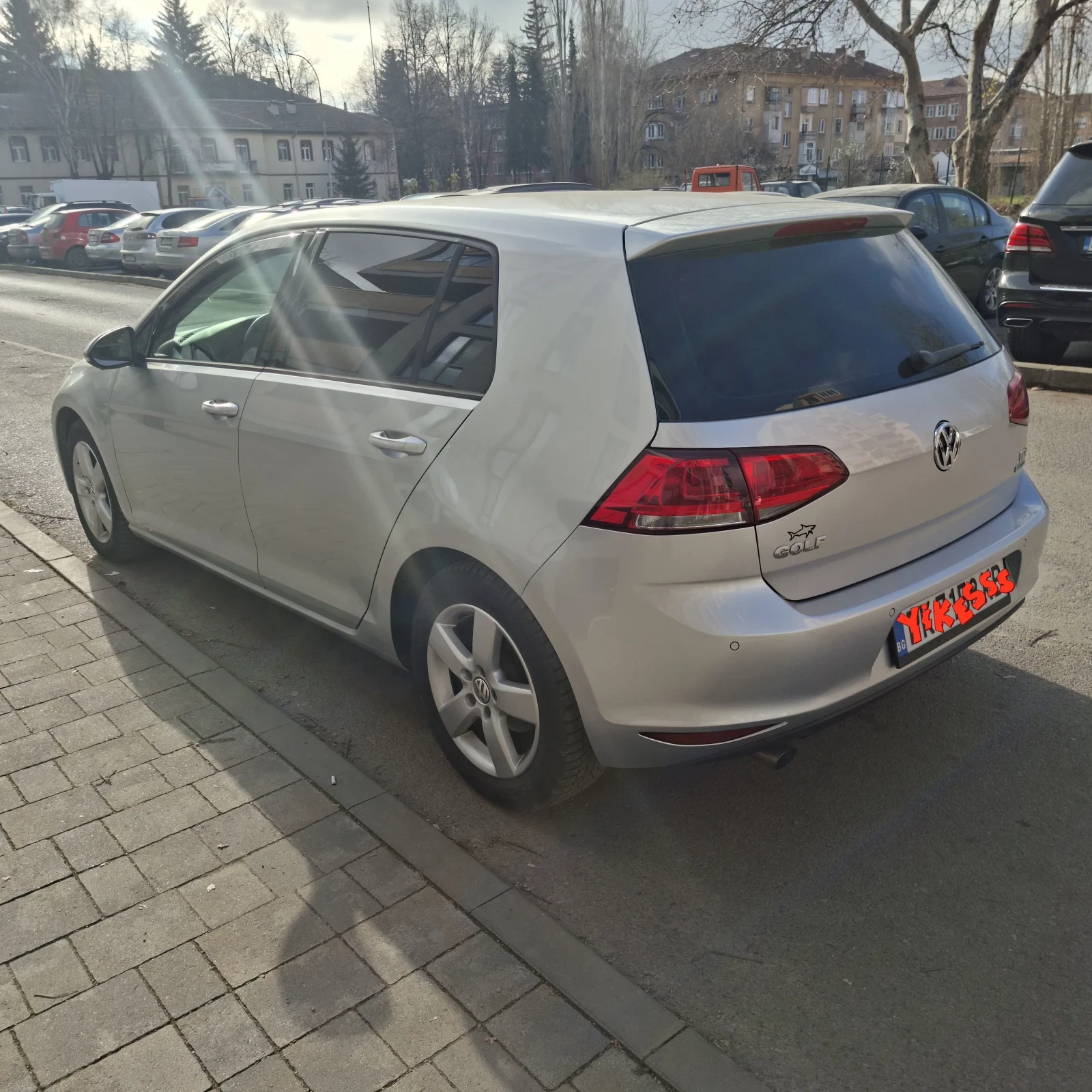 VW Golf 1.6 tdi-105 к.с. - изображение 5