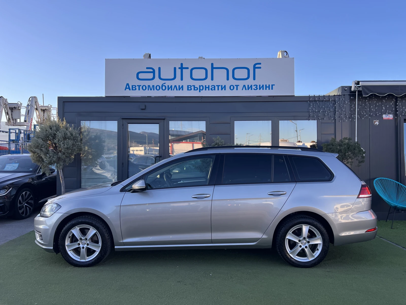 VW Golf 1.6TDI/116к.с./5MT/N1 - изображение 2