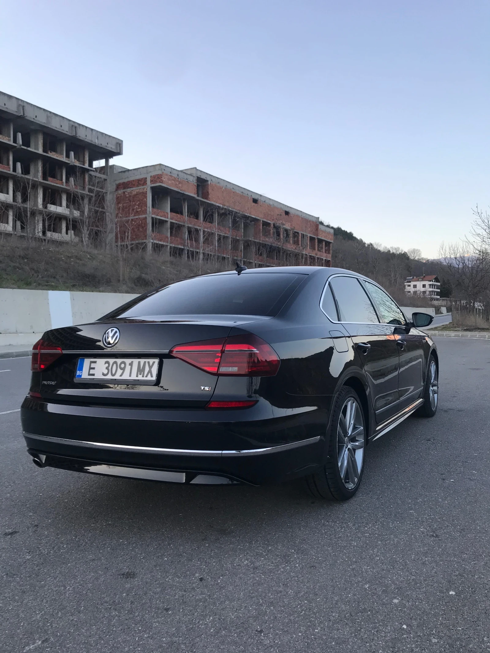 VW Passat R-Line 1.8 TSI , 180 �.�. | Mobile.bg � ����������� 3