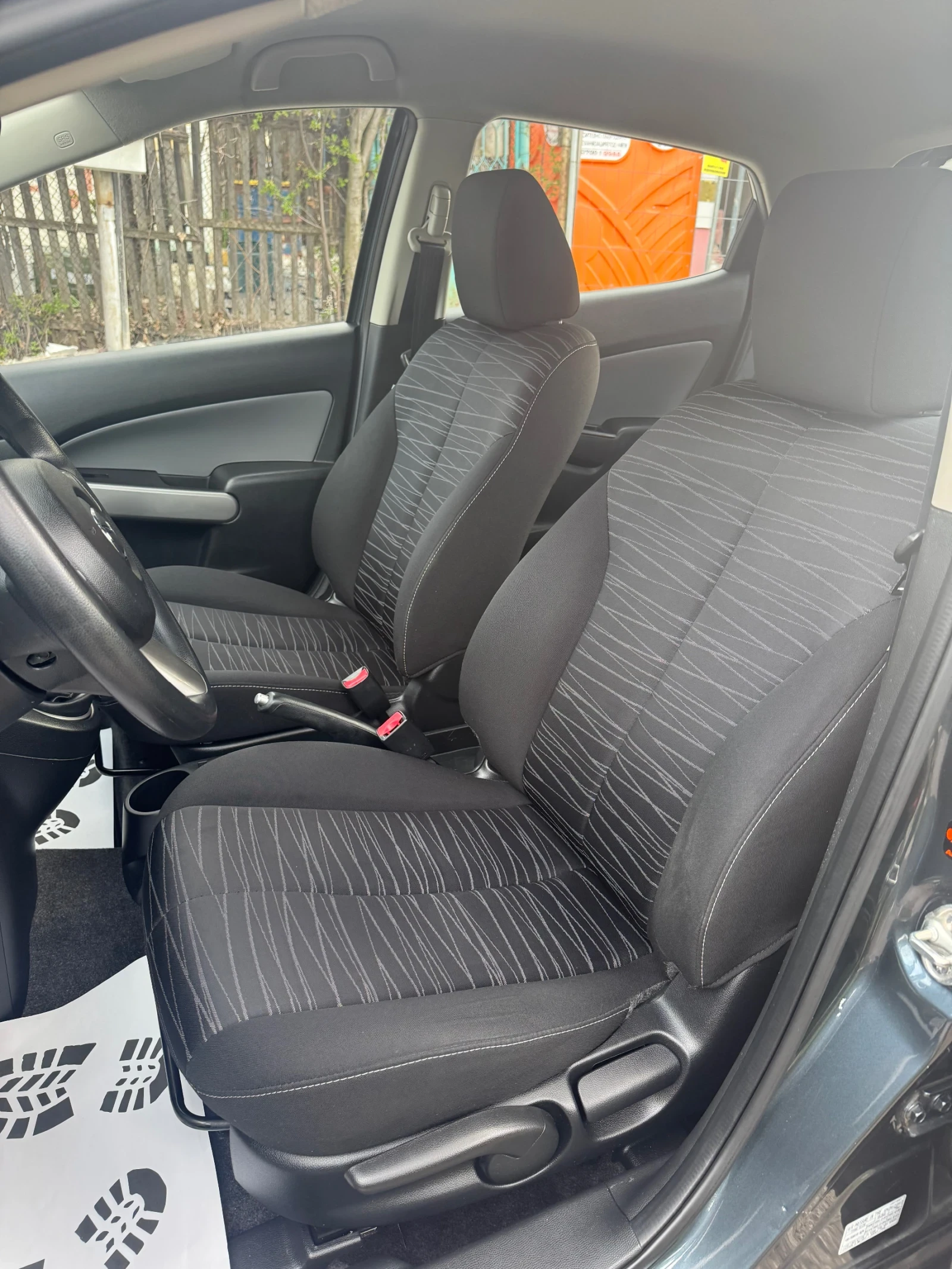 Mazda 2 1.4HDi, снимка 8 - Автомобили и джипове - 54197664