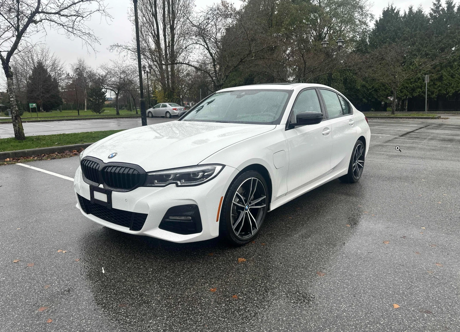 BMW 330 M* xDrive* 44k* м.Точки* Камера* Virtual* Ambient