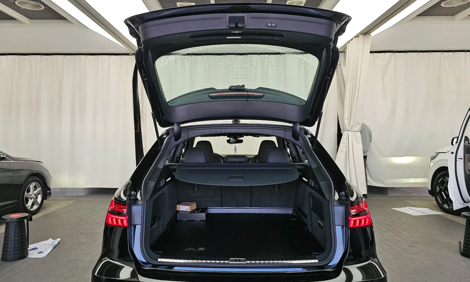 Audi Rs6, снимка 17 - Автомобили и джипове - 54701386