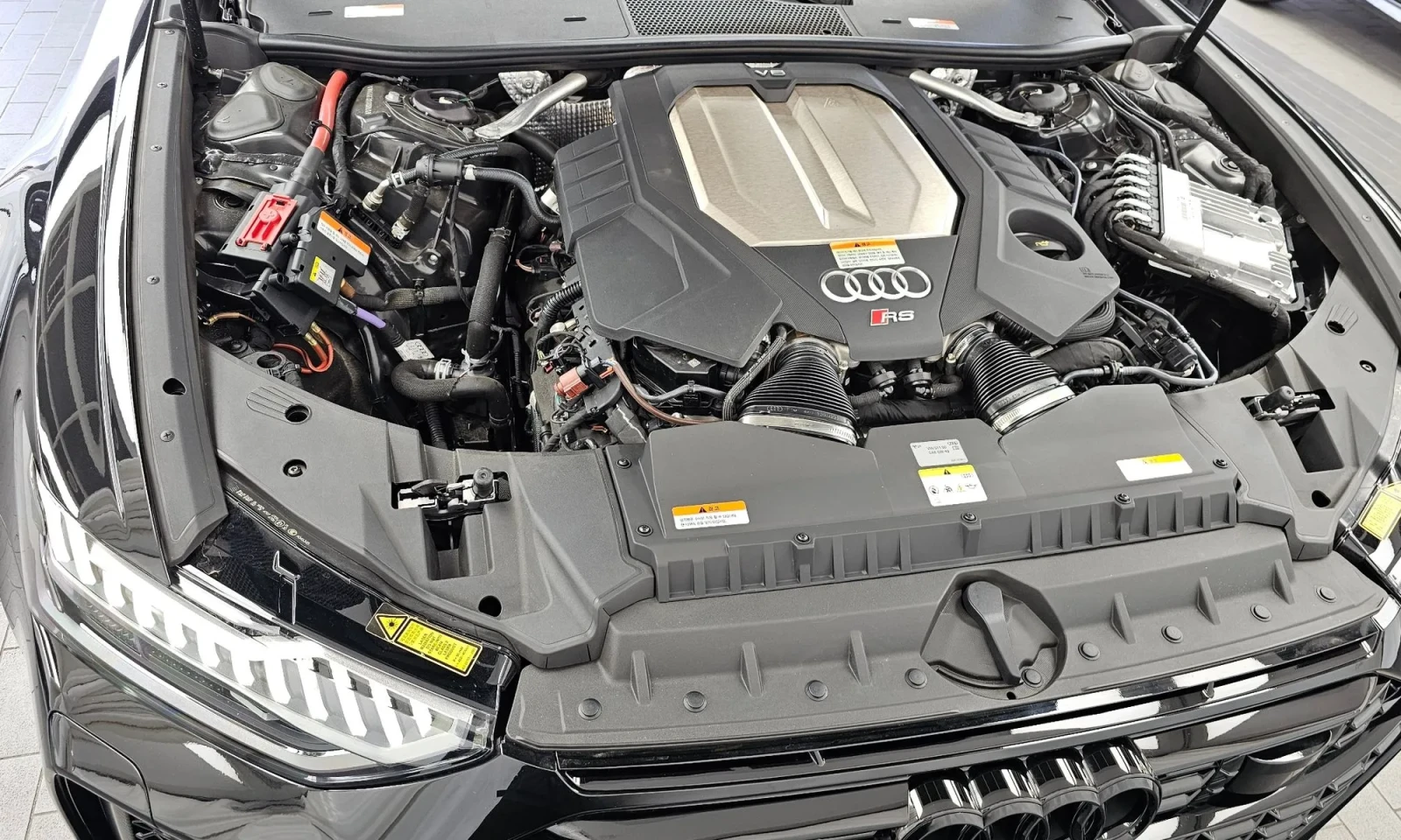 Audi Rs6, снимка 6 - Автомобили и джипове - 54701386