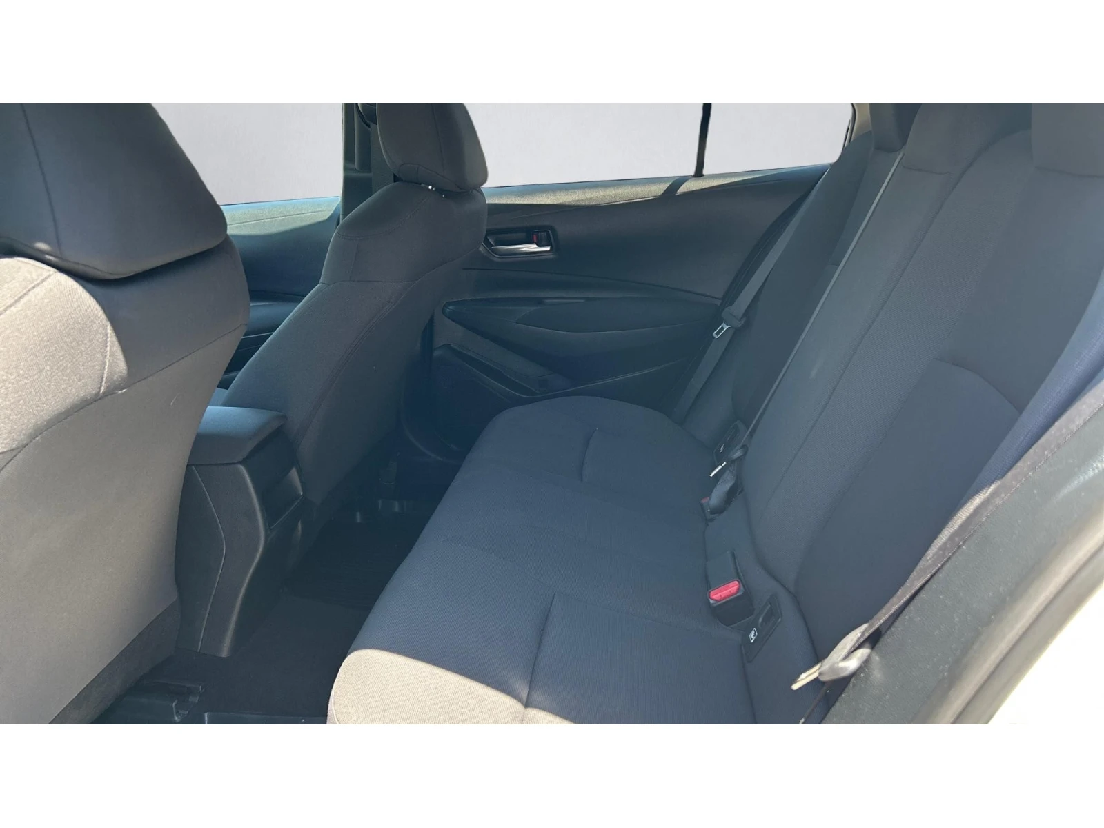 Toyota Corolla 1.5i M/T, Месечна вноска от 195  , снимка 11 - Автомобили и джипове - 54915846