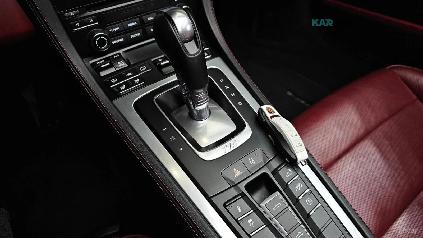 Porsche Boxster S 2.5* КОЖА* НАВИ* КАМЕРА, снимка 8 - Автомобили и джипове - 55119719