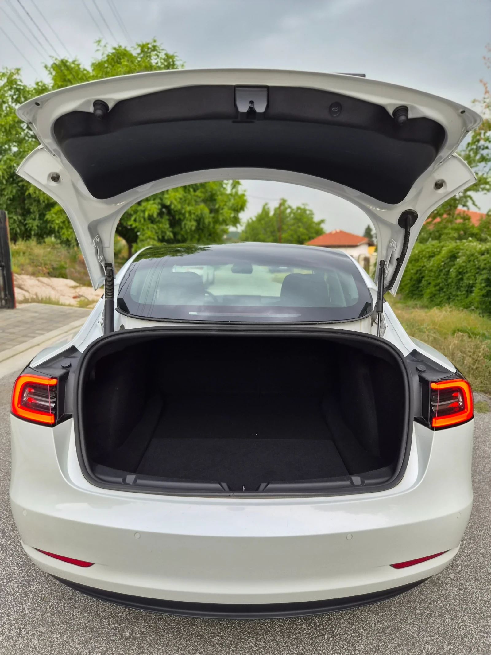 Tesla Model 3 /6.22г/Long Range/Dual Motor , снимка 7 - Автомобили и джипове - 55251517