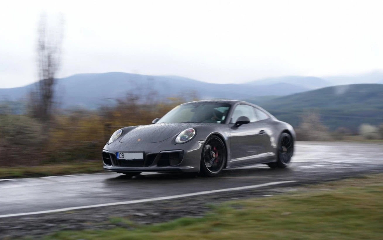 Porsche 911 991.2 GTS, снимка 8 - Автомобили и джипове - 55446426