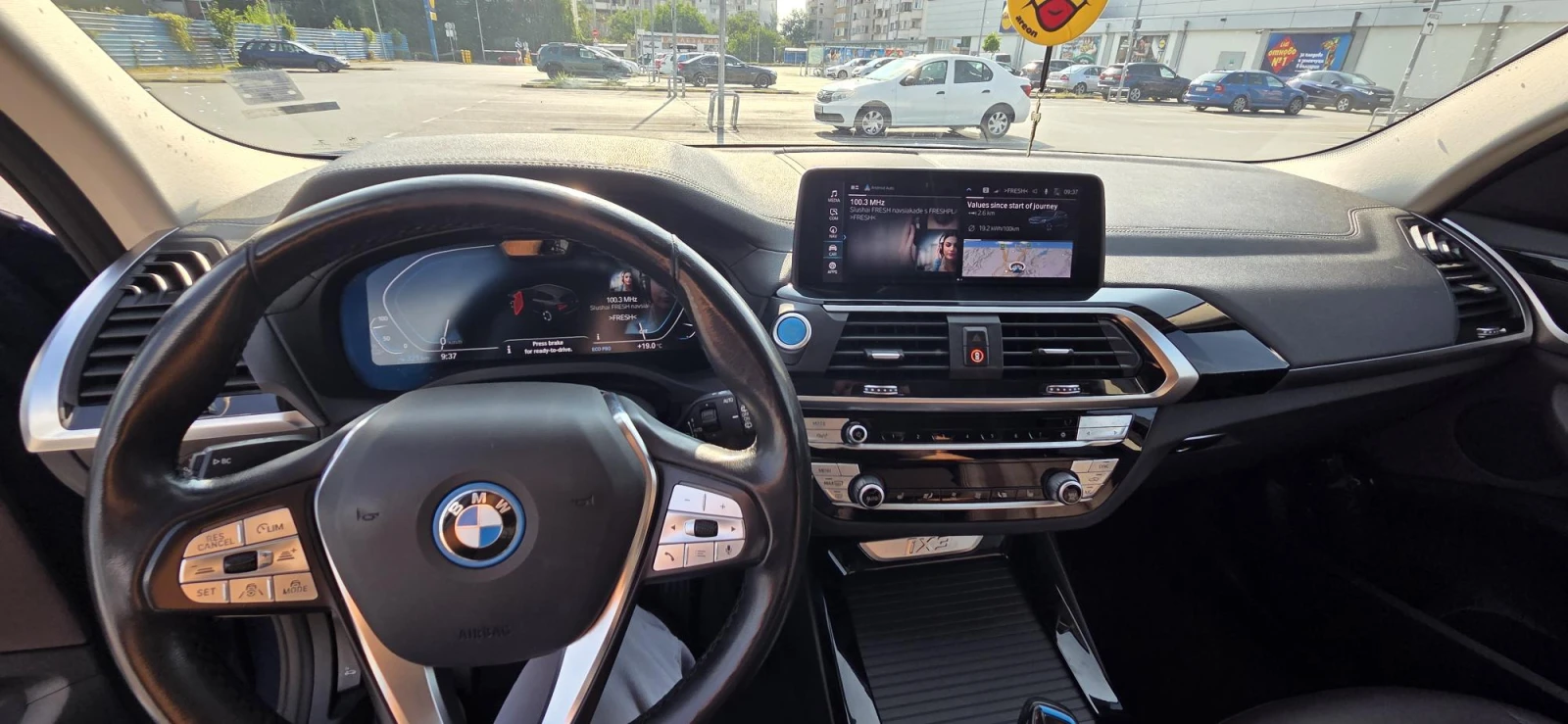 BMW iX3, снимка 8 - Автомобили и джипове - 55601220