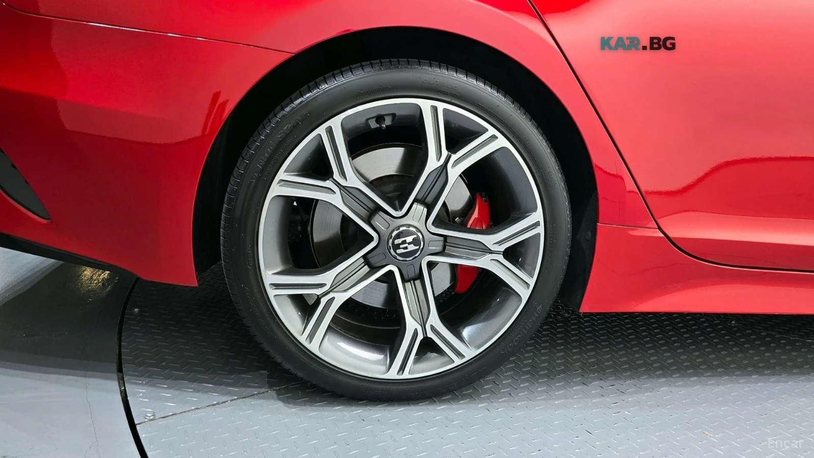 Kia Stinger 3.3 AWD GT | 360| HUD| VENTED S| BL SP| LANE AS, снимка 5 - Автомобили и джипове - 56086563
