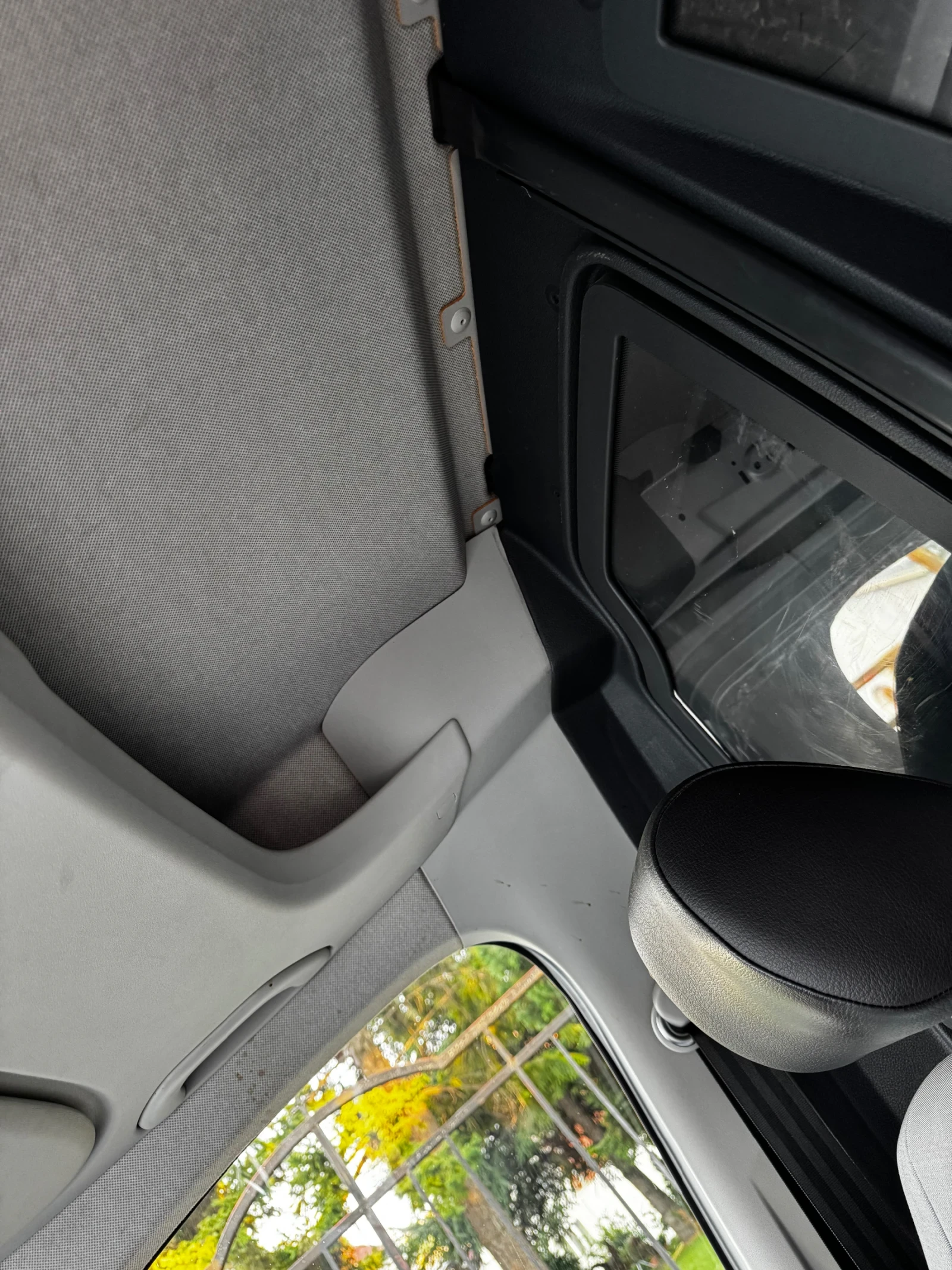 VW Caddy Товарен, снимка 10 - Автомобили и джипове - 56142075