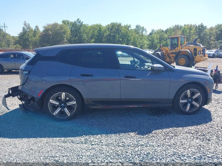 BMW iX xDrive50, снимка 13 - Автомобили и джипове - 56423992