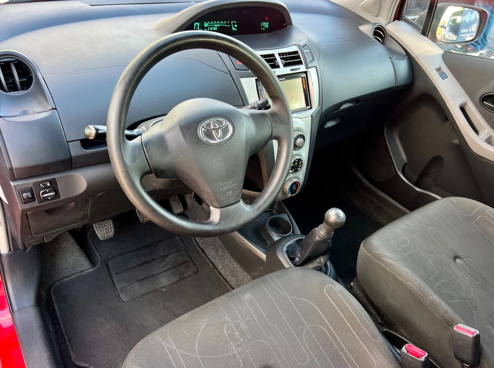 Toyota Yaris 1.0VVT-i NAVI/KLIMATIK/UNIKAT | Mobile.bg � ����������� 10