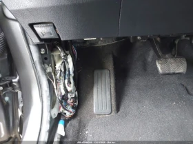 Toyota Rav4 2.5L I-4 DOHC, VVT, 176HP Front Wheel Drive - 19000 лв. / 9714.55 € - 82754085 7