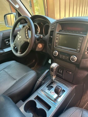 Mitsubishi Pajero - 10500 € / 20536.22 лв. - 92420853 13