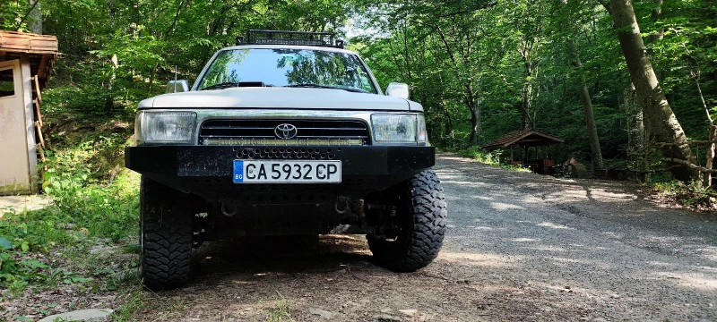 Toyota 4runner, снимка 1 - Автомобили и джипове - 48465474