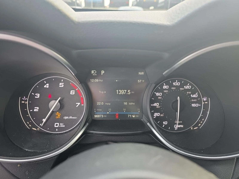 Alfa Romeo Stelvio, снимка 6 - Автомобили и джипове - 52496858