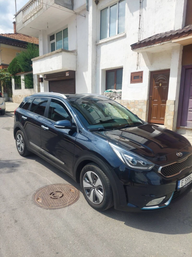 Kia Niro 1.6, снимка 2 - Автомобили и джипове - 52524832